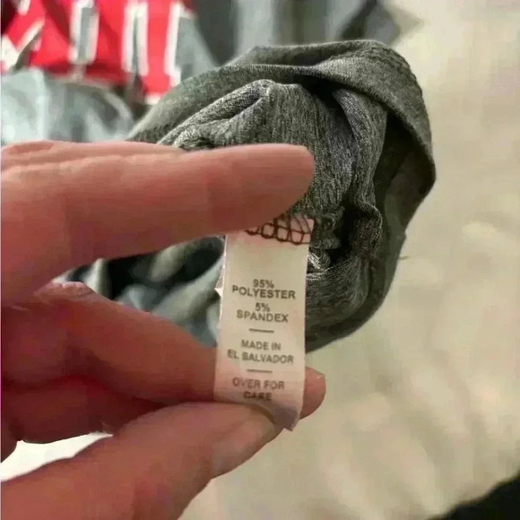 Womens size small MIT shirt, D147 - Picture 4 of 4